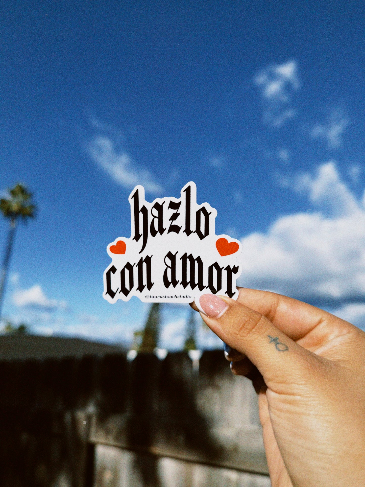 Hazlo Con Amor Sticker